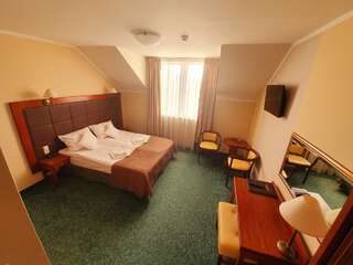 Отель Hotel Gniecki Gdansk Пшеяздово Двухместный номер с 1 кроватью или 2 отдельными кроватями-4